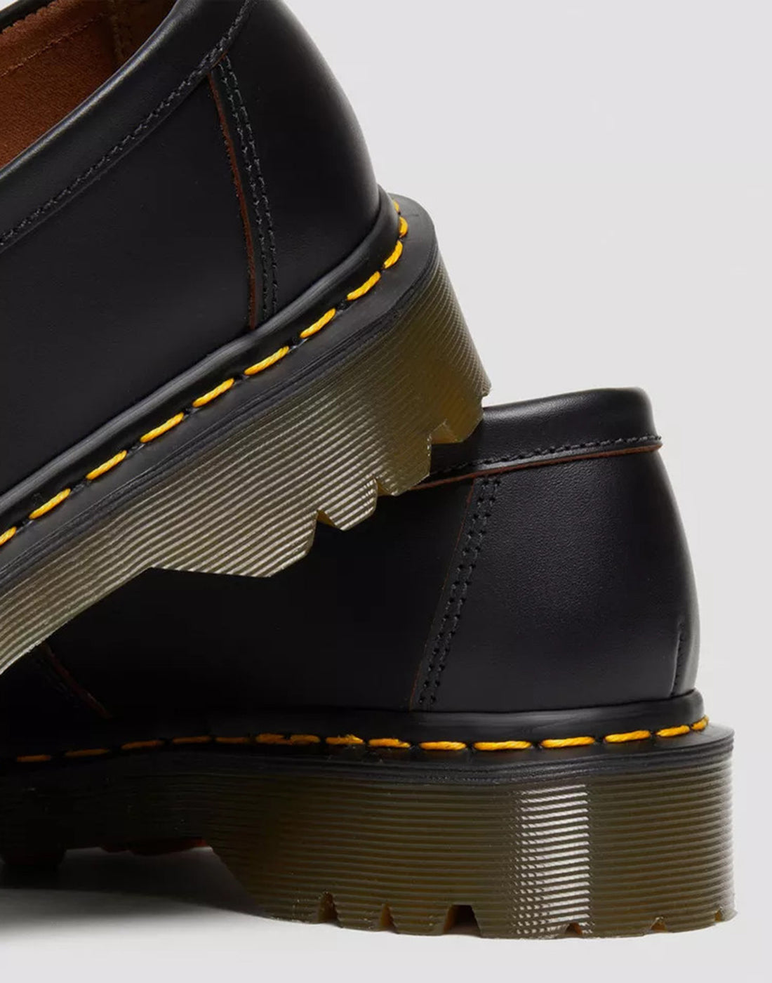 DR. MARTENS Mocassini Penton Black in Pelle Quilon