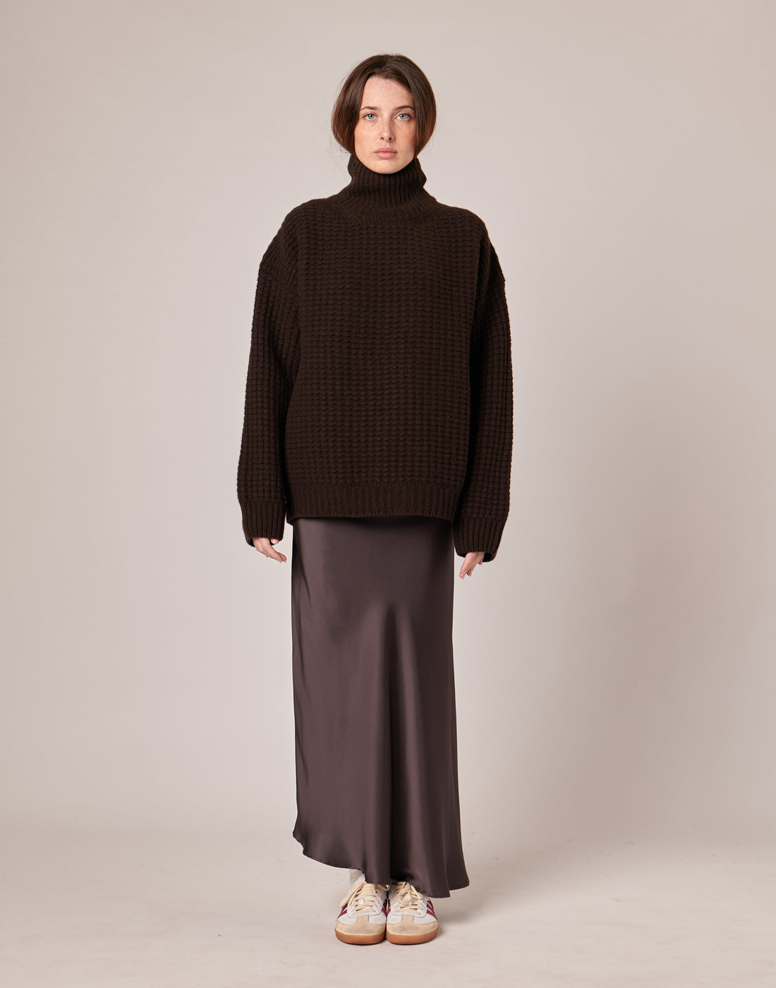 DOUUOD Maglione Dolcevita in Catenella di Lana Extrafine/Cashmere Cioccolato