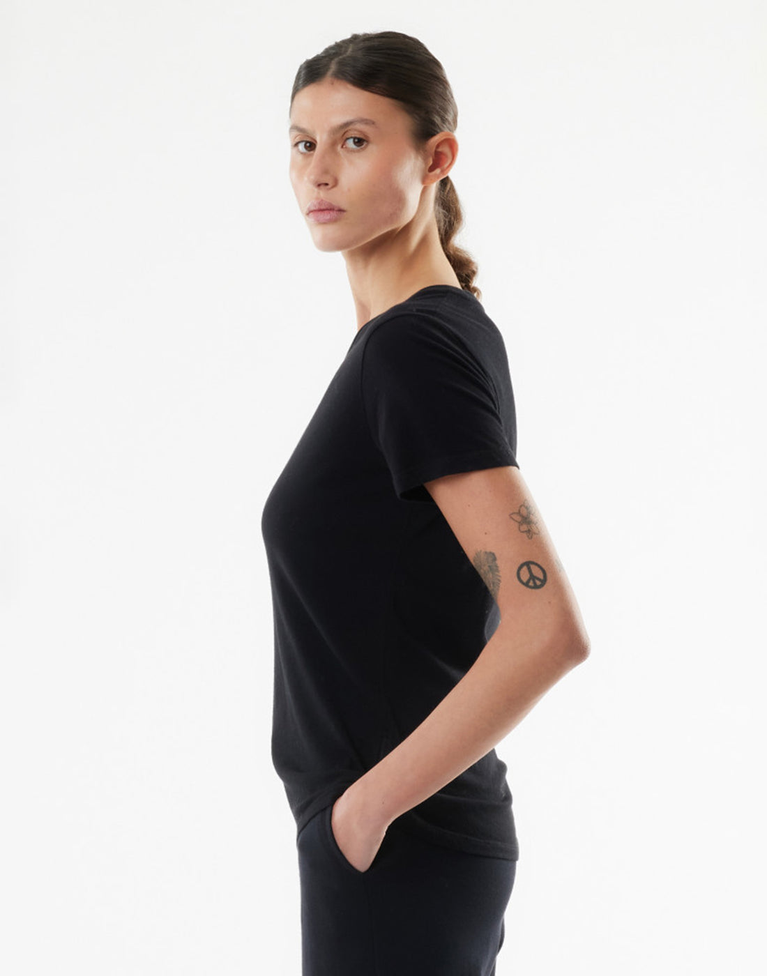 MAJESTIC FILATURES T-shirt Girocollo in Cotone Silk Touch Nera