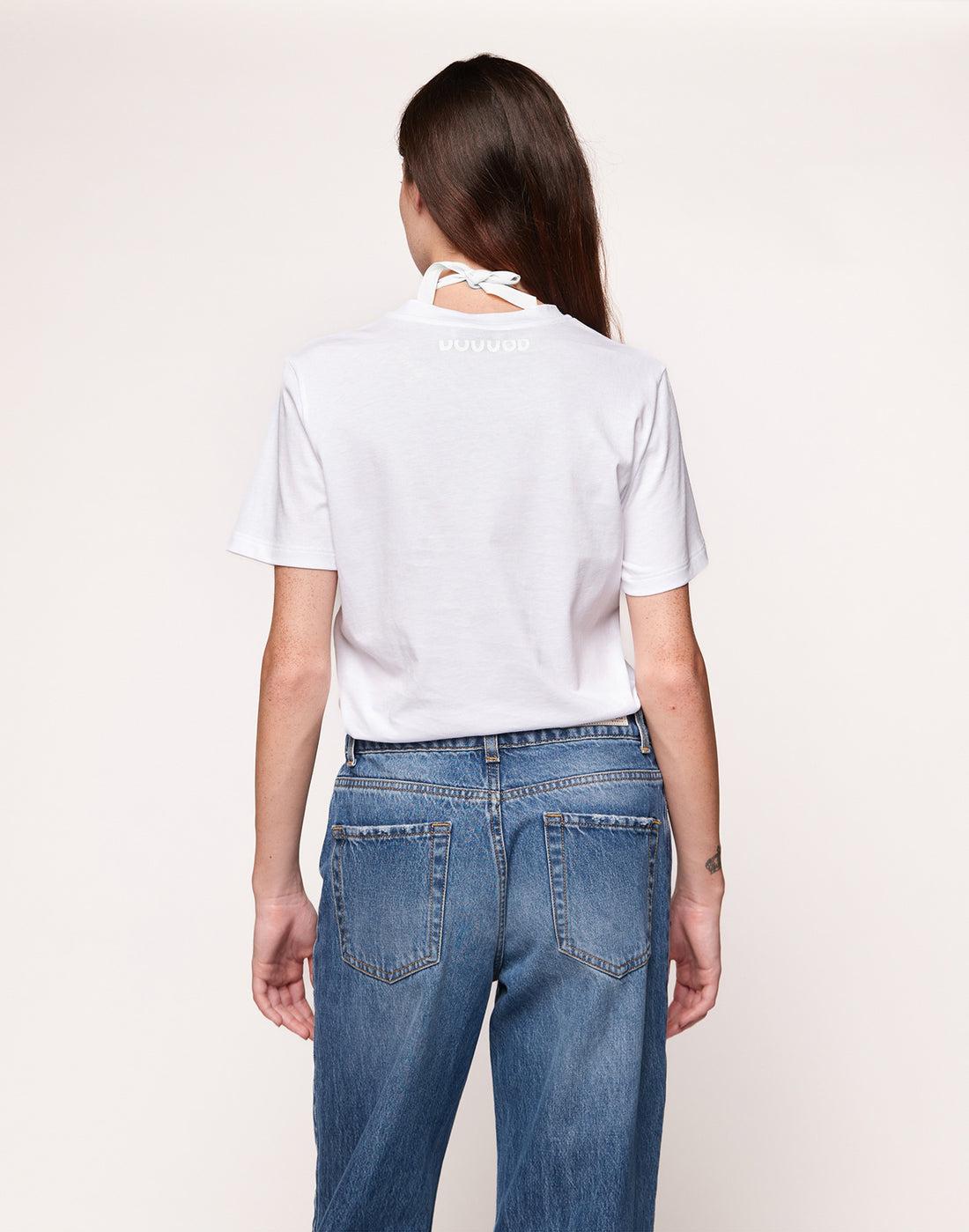 DOUUOD T-shirt Manica Corta con Collana Off White