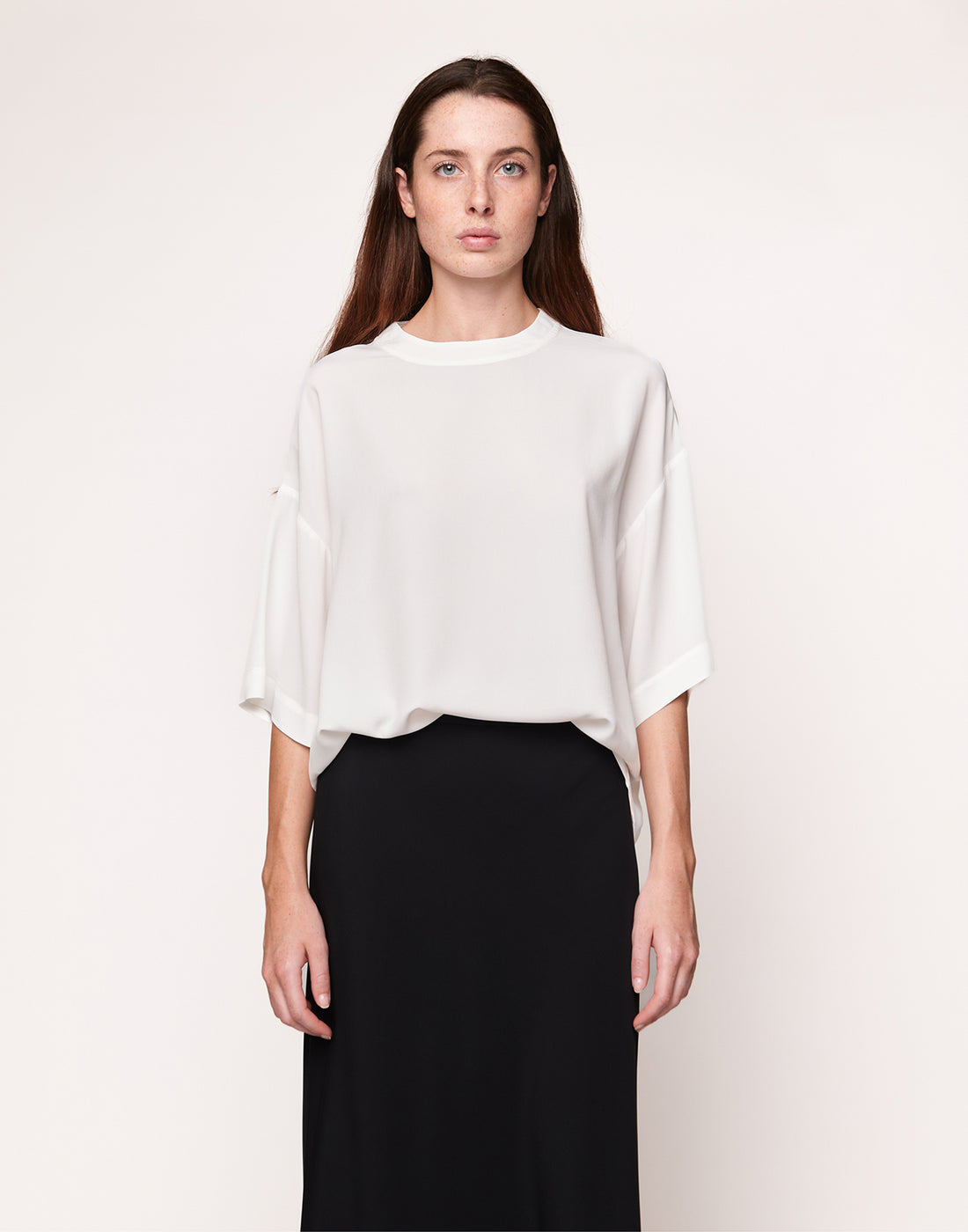 DOUUOD T-shirt in Crepe de Chine Latte