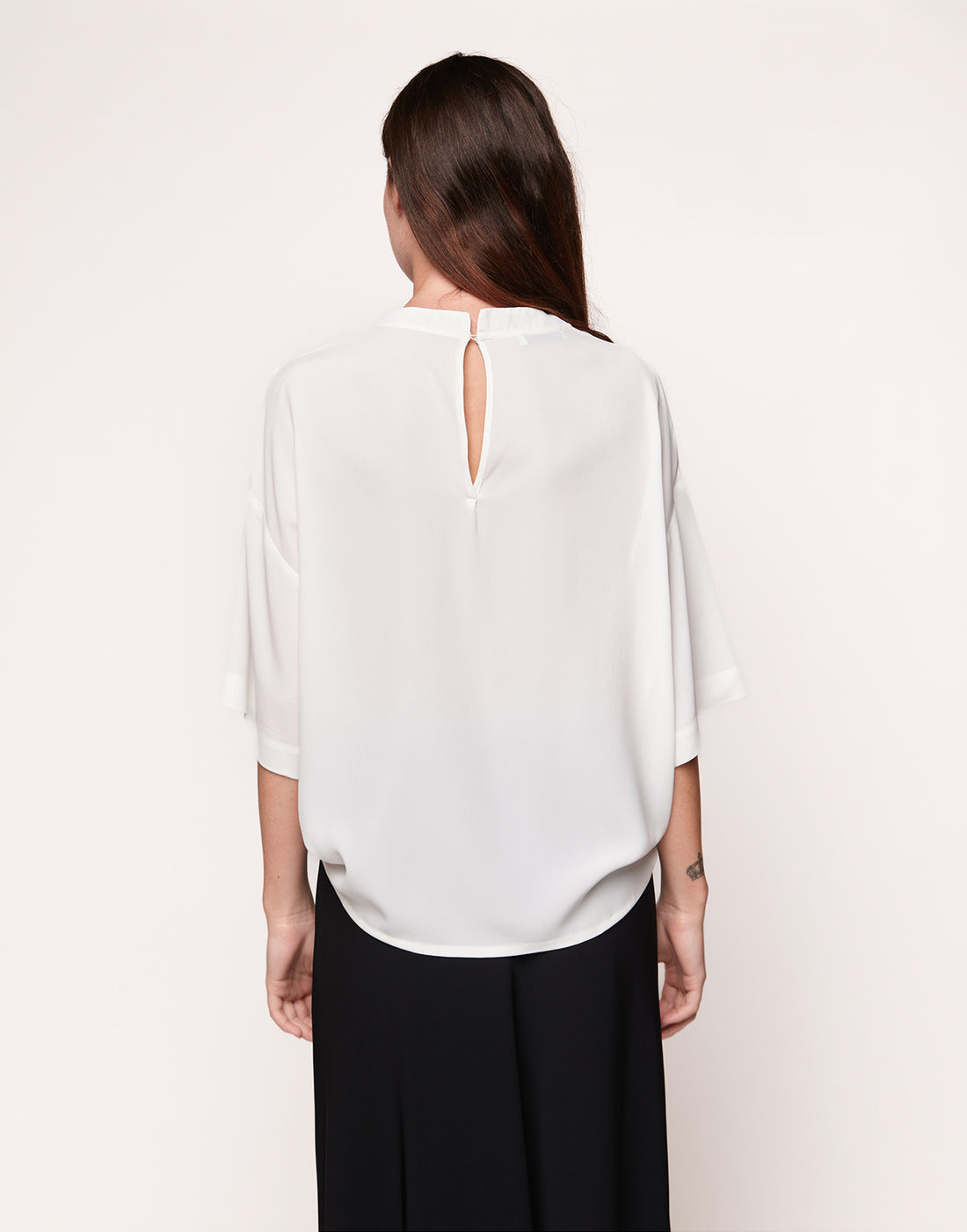 DOUUOD T-shirt in Crepe de Chine Latte